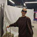 (Video) "bez Hane mi je Sve teže": Nataša Bekvalac stigla u Beograd u skroz opuštenom izdanju: Pevačica u trenerci i sa…