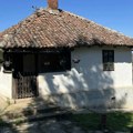 Nemanja ugledao ovu kuću na oglasu, njegove reči kidaju dušu: Raspitao bih se za poreklo, pa vratio kandilo