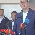 (Foto) Vučić: Rafinerija Pančevo će možda morati da obustavi rad zbog niskog vodostaja Dunava