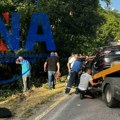 Uhapšen mladić zbog izazivanja teške nesreće kod Nove Varoši: Preticao na mestu gde je zabranjeno i udario u folksvagen…