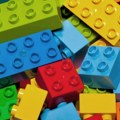 Lego u polugodištu s nešto većim prihodima i manjom dobiti