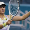 WTA: Švjontek u polufinalu protiv Sabalenke, Koko Gof igra sa DŽesikom Pegulom