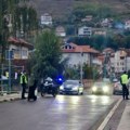 Novi Pazar na nogama: Vozač „pežoa“ udario mladića dok je pokušavao da blokira saobraćaj