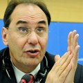 Optuženo osam osoba za pokušaj ubistva bivšeg desničarskog političara: Pucali mu u lice zbog pružanja otpora Iranu