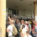 Maskirani napadači upali u zgradu Univerziteta u Novom Pazaru – studenti izbačeni