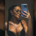 Kožni korset sa razrezom do pupka: Teodora Džehverović objavila bezobrazni selfi: Grudi sevaju u prvom planu (foto)