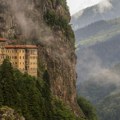 Pravoslavni manastir u muslimanskoj zemlji pleni lepotom i 17 vekova preživljava: Zašto freskama kopaju oči?