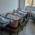 Naše najveće blago! U srpskom porodilištu u Pasjanu za vikend rođeno 7 beba! Na sve što daje država Srbija, plus po 50.000 od…