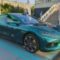 Kina zabranjuje ekrane na dodir u automobilima zbog bezbednosti