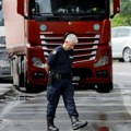 Srbija i Kosovo: Trojici kosovskih policajaca određen pritvor, kolone kamiona sa srpskimm tablicama i dalje na prelazima
