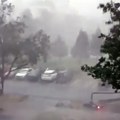 "Ovako nešto ne pamtimo zadnjih 30 godina": Oluja srušila dizalicu u Hrvatskoj, drveća padala na automobile, voda prodrla i…