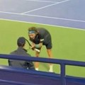 Sklonite sudije sa mečeva, to bi rešilo mnogo problema! Rus diskvalifikovan, a njegov rival ima predlog za ATP!