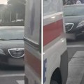Prvi snimak udesa na Novom Beogradu: Učestvovala 3 vozila, više osoba povređeno