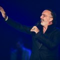Toni Cetinski u novoj pesmi „Piši propalo“ poručuje: „Ljubav prema deci treba biti na prvom mestu“