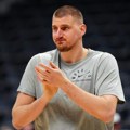 Otkriveno gde se nalazi Nikola Jokić! Pojavio se snimak srpskog asa: Ne može bez lopte, oprobao se u veoma neobičnom sportu…