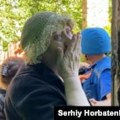 Bijeg iz Kostantjinivke pod napadima ruskih dronova