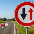 Mnogi vozači u Srbiji ne znaju šta znači ovaj znak - ako ga ignorišete kazne su paprene