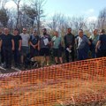 Protest žitelja Vinarca: Nećemo dozvoliti izgradnju repetitora pored naših plastenika i na 50 metara od kuća