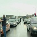 (VIDEO) Auto-kolona iz Kragujevca krenula na završni skup Studentske liste na Slaviji