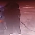 Kamere zabeležile sramnu krađu na pumpi kod orlovače Napunila rezervoar i pobegla (VIDEO)