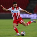 FOTO Zvezda ima „zver“ u svojim redovima – za njega nema dana odmora, pokazao trbušnjake koji su kao cigle