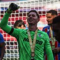 Majstore, naklon do poda! Srušio moćni Liverpul, pa otišao u lokalni pab i šmekerskim potezom raspametio navijače!