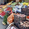 Trešnje skuplje 205 posto! Paprene cene voća i povrća najviše „doprinele“ rastu inflacije! Nbs: Poskupljenje struje oko sedam…