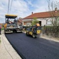 Počelo asfaltiranje ulice Save Đorđevića u Bobištu u dužini od 912 metara, vrednost radova 16,4 miliona dinara