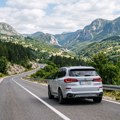 "Gađaju ti auto usred vožnje, a onda te jure, ablenduju, lepe ti se, možeš da izgineš!" Opasni prevaranti u BMW i "golfu" seju…