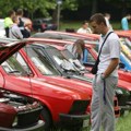 Šalterske zbrke oko kupovine polovnih automobila: Čekanje i brdo papirologije