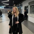 Otac naše pevačice radi na pijaci: "On je baksuz, ima 75 godina i prodaje toalet papir, ne staje ni kad je bolestan, odbija da…