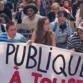 „Ko ne skače...” i u Francuskoj: ista melodija sa blokada u Srbiji odjekuje na protestima