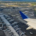 Aerodrom Shipol otkazao desetine letova zbog najavljene oluje