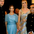 Zakerberg, Gejts i Rijana među gostima na gala proslavi sina indijskog bogataša