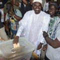 Победа опозиционог кандидата на изборима у Сенегалу после вишемесечних тензија