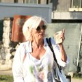 Cakana uhvatila muža u prevari Pevačica rešila da se obračuna sa ljubavnicom, jedva je sprečio! (video)