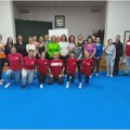 Karate klub Banatski cvet organizovao još jedan besplatan trening samoodbrane za žene Karate klub Banatski cvet