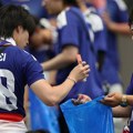 ‘Čistite i kod kuće’- poruka japanskim navijačima koji su kupili smeće na Mundijalu
