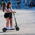 ABS apeluje na roditelje: Posvetite više pažnje bezbednosti dece koja koriste električne trotinete