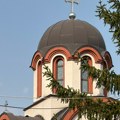 (Foto, video) Dečak (10) upucao muškarca u porti crkve: Prve slike sa mesta pucnjave u Obrenovcu, očevici otkrili nove detalje…