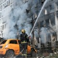 (Foto, video) Kod glavne železničke stanice u Kijevu odjekivale eksplozije: Rusi napali dronovima prestonicu, horor prizori
