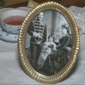 Čaj iz porcelana iz 19. veka i kraljevska torta: Kako izgleda čajanka sa kraljicom Natalijom u Beogradu