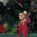 FOTO Ronaldo prati misterioznu Srpkinju za koju niste čuli: Nedavno objavila snimak iz tuš kabine, a slike s bazena…
