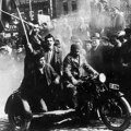 Arhiv javnih skupova: Na ulicama Beograda 27. marta 1941. oko 20 i 30 hiljada demonstranata
