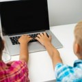 SZO: Svako šesto dete školskog uzrasta žrtva zlostavljanja na internetu