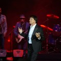Poznatoj pevačici Čola zapevao ispod prozora: "Ovo se viđa jednom u životu" VIDEO