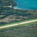 Odbačena mogućnost uključenja Srbije u tender za koncesije crnogorskih aerodroma