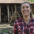 Nina iz Brazila došla u Srbiju Dala otkaz na dobro plaćenom poslu, sad volontira na važnom mestu za srpsku istoriju (foto)