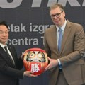 Vučić na postavljanju kamena temeljca novog objekta Tojo Tajera u Inđiji: U planu izgradnja razvojnog centra vrednog 29…