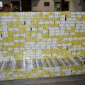 Muškarac uhvaćen na Bačkom Bregu sa 5.260 paklica cigareta: Budžet Republike Srbije oštećen za više od 2 miliona dinara (foto)…